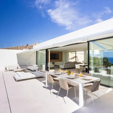 Σπίτι διακοπών Siam Blue 1, Heated Pool, Sea Views, Bbq Costa Adeje (Tenerife)